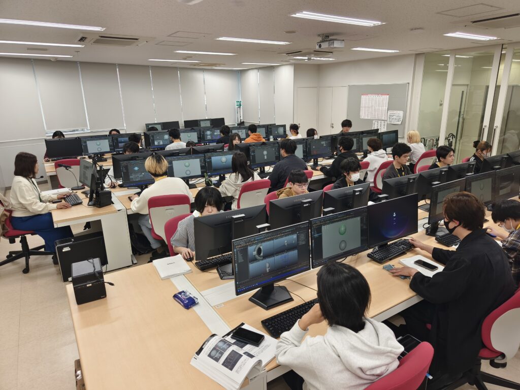 コンピュータグラフィックス科 モデリングの授業
